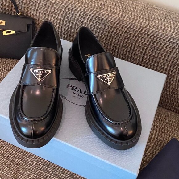 Prada Women's Black Loafers - Picture 1 of 5